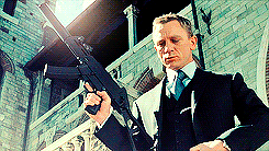 James Bond arma